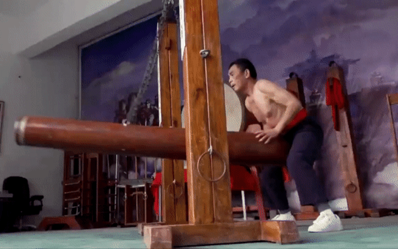 Háng sắt: Môn kungfu dành cho người dám chịu nỗi đau không ai thấu