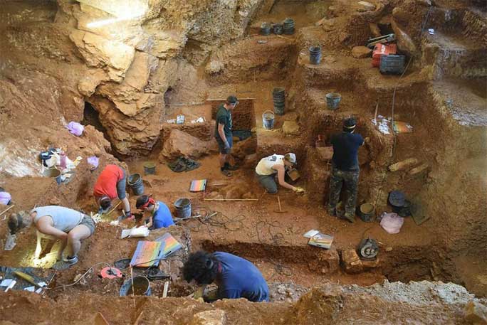 Hang tình yêu 40.000 tuổi: Nơi ra đời con lai giữa 2 loài người