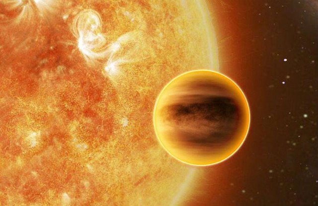 Hành tinh chứa được 1.321 Trái đất bên trong đâm vào Mặt trời, chuyện gì sẽ xảy ra?