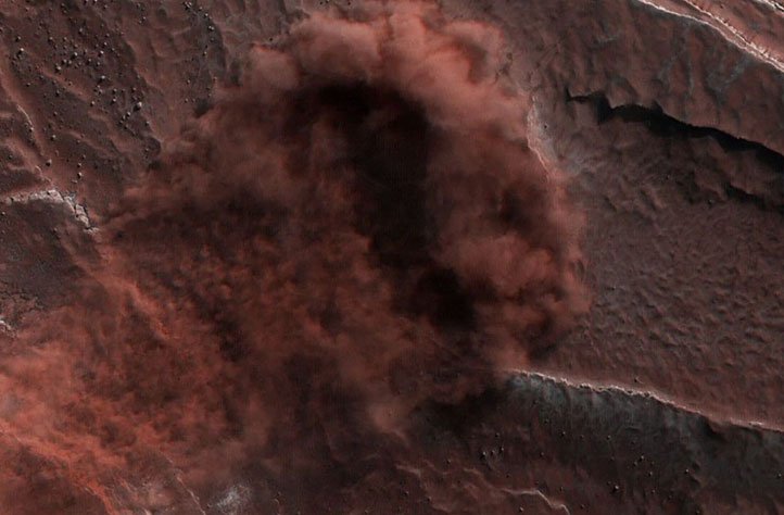 Hé lộ hình ảnh cực hiếm về trận lở băng tuyết khổng lồ ở Bắc Cực của sao Hỏa