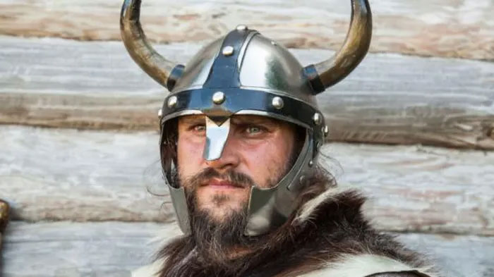 Hé lộ phát hiện mới về chiếc mũ 2 sừng của người Viking