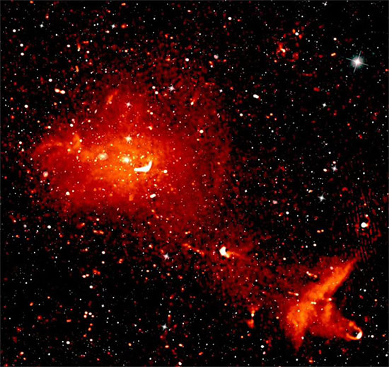 Hình ảnh kinh ngạc: Kính viễn vọng bắt được 4,4 triệu quái vật từ lỗ đen tới thiên hà