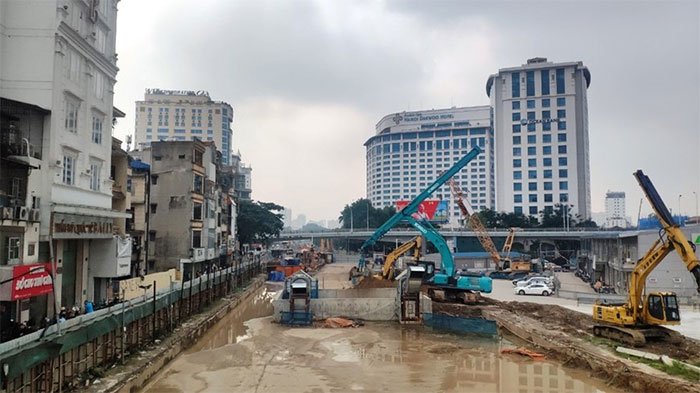 Hình ảnh robot đào hầm tuyến đường sắt đô thị Nhổn-ga Hà Nội