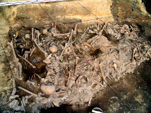 Hố chôn ghê rợn hé lộ màn thảm sát của đội quân Mông Cổ khi tấn công châu Âu