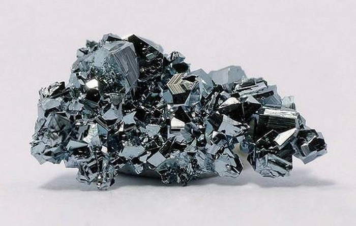 Hợp nhất 8 loại kim loại quý thành hợp kim: Tương lai mới cho pin nhiên liệu hydro