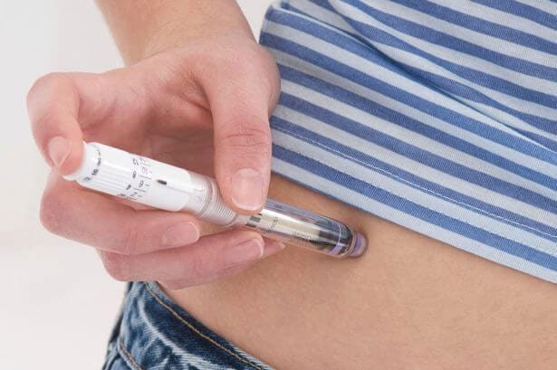 Insulin là gì? Vai trò, tác dụng phụ và lưu ý khi sử dụng insulin