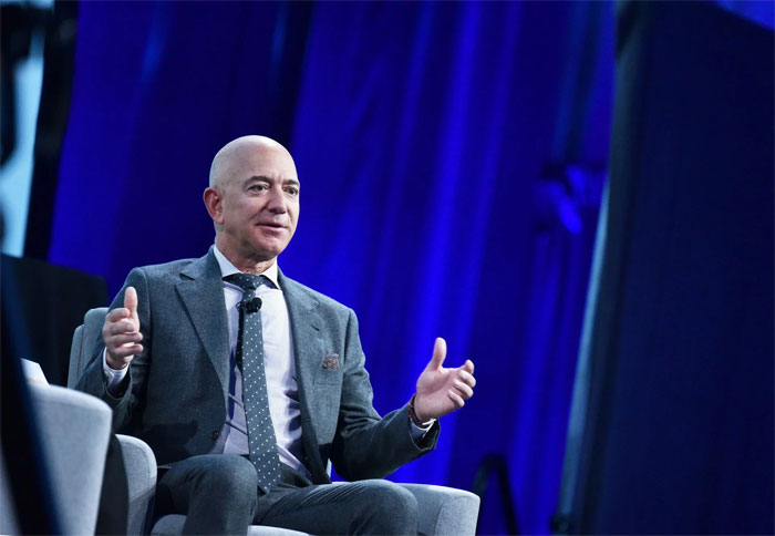 Jeff Bezos: Con người rồi sẽ sống trong vũ trụ và đến Trái đất du lịch