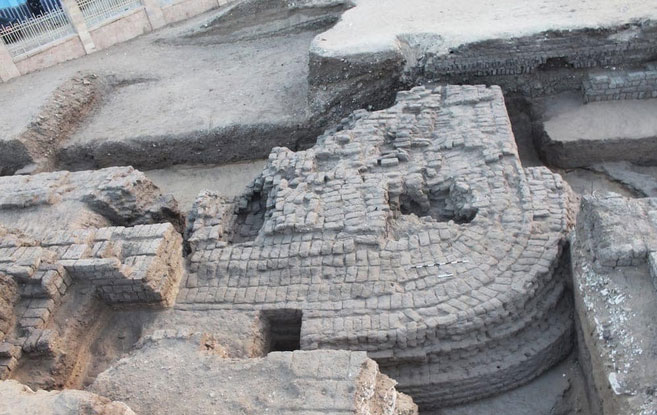 Khai quật đền cổ Ai Cập, sốc vì 2.000 xác ướp quái vật
