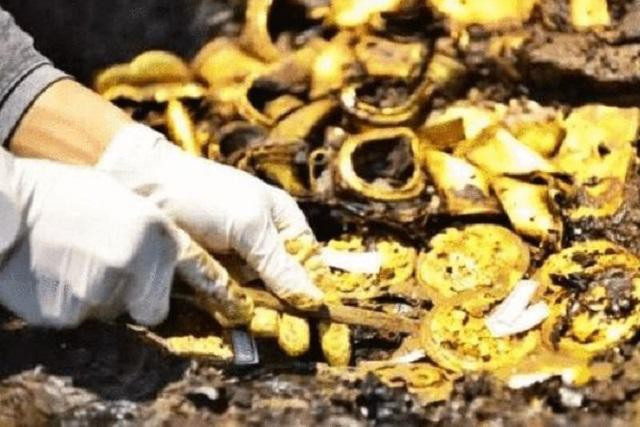 Khai quật mộ cổ 2.000 năm, choáng ngợp thấy sư tử vàng nặng cả tấn cùng vô số báu vật