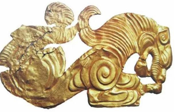 Khai quật mộ cổ 2.000 năm, choáng ngợp thấy sư tử vàng nặng cả tấn cùng vô số báu vật