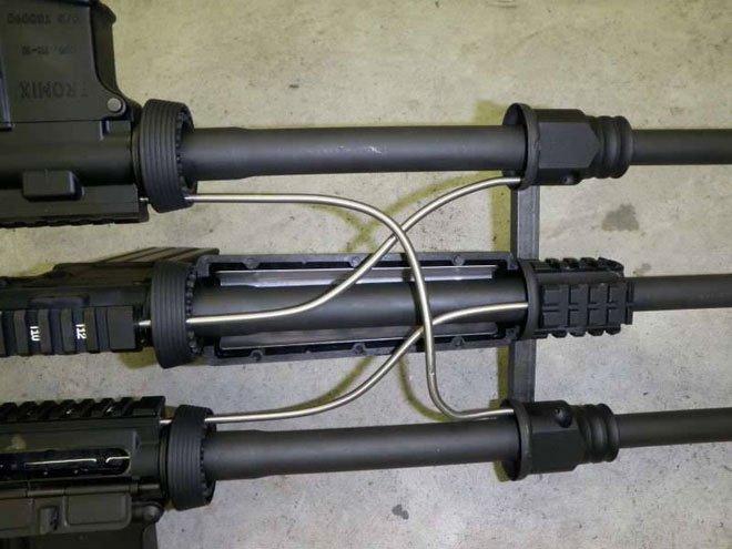 Khẩu súng độc nhất vô nhị AR-15, làm từ ba khẩu súng ghép lại thành một
