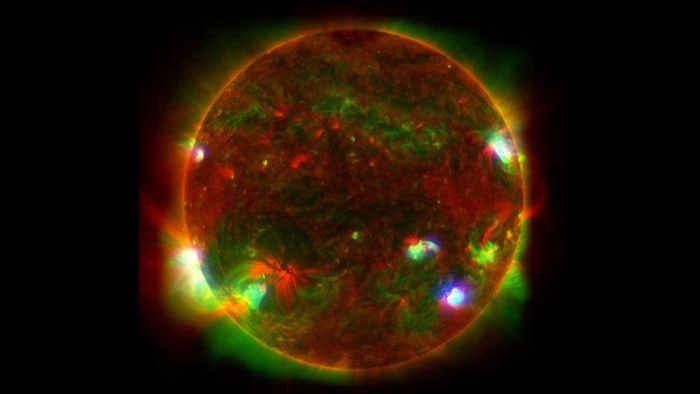 Kính viễn vọng ghi lại được hình ảnh mới khác lạ của Mặt trời