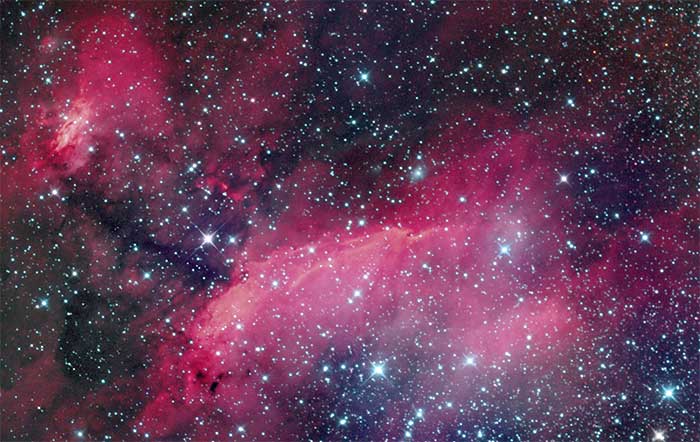 Kính viễn vọng Hubble ghi lại hình ảnh tuyệt đẹp của Tinh vân Prawn hình thành sao