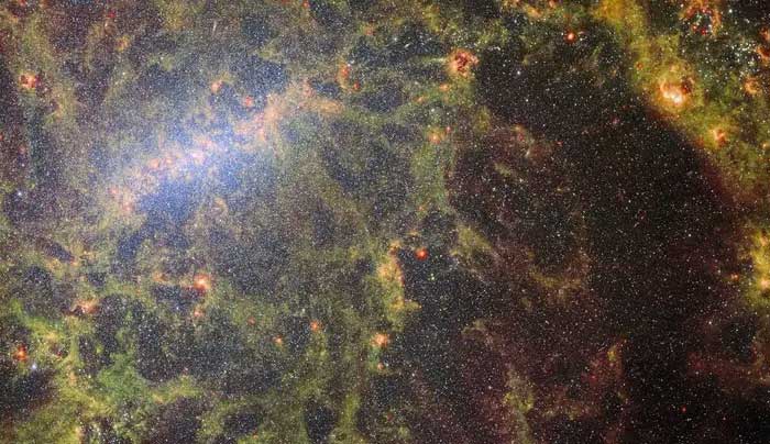 Kính viễn vọng không gian James Webb tiết lộ hình ảnh ngoạn mục của thiên hà xa xôi