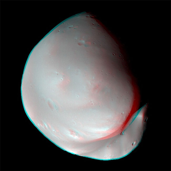 Lần đầu chụp ảnh mặt trăng hình thù kỳ lạ của Hỏa tinh