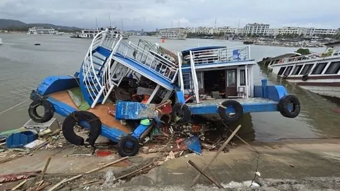 Liệu có thể tấn công vào đúng mắt bão để ngăn chặn hoặc phá hủy cơn bão được không?