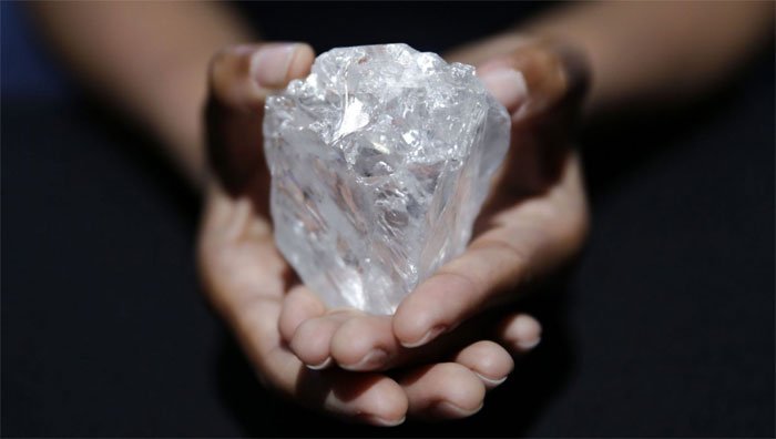 Lóa mắt trước 5 viên kim cương lớn nhất thế giới