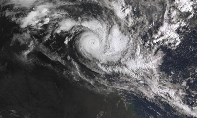 Lốc xoáy kép đổ bộ, Australia sơ tán quy mô lớn nhất kể từ năm 1974
