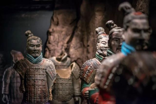 Lý do bất ngờ khiến tượng binh mã trong lăng mộ Tần Thủy Hoàng đều không đội mũ sắt