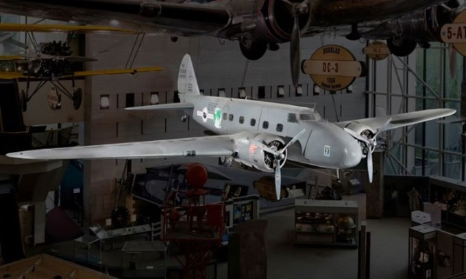 Máy bay chở khách hiện đại đầu tiên trên thế giới