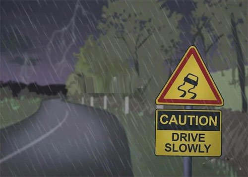 Mẹo lái xe an toàn khi gặp mưa giông sấm sét