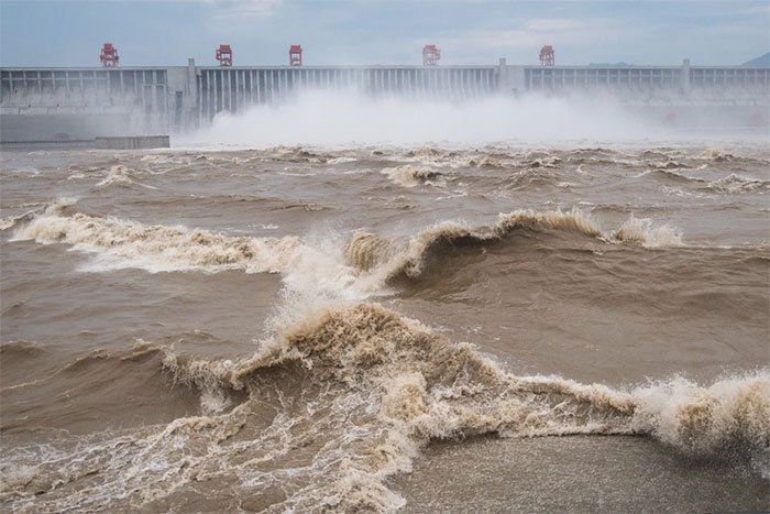Mực nước sông Dương Tử giảm dần trong 40 năm, chuyện gì đang xảy ra?