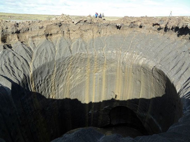 NASA chụp chi tiết lạ của nòng nọc khổng lồ ở Siberia: Các nhà khoa học lập tức cảnh báo