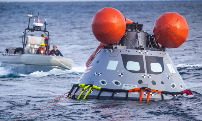 NASA sẽ câu tàu Orion hạ cánh trên biển như thế nào?