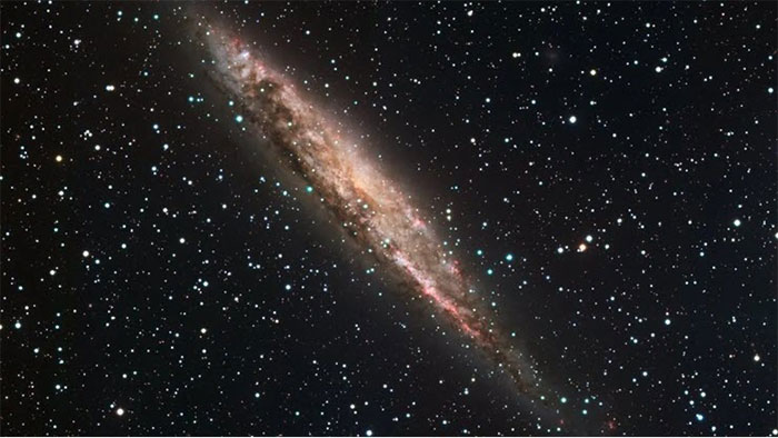 NASA tìm thấy “hoá thạch ngân hà” cổ xưa, vén màn bí mật về vũ trụ
