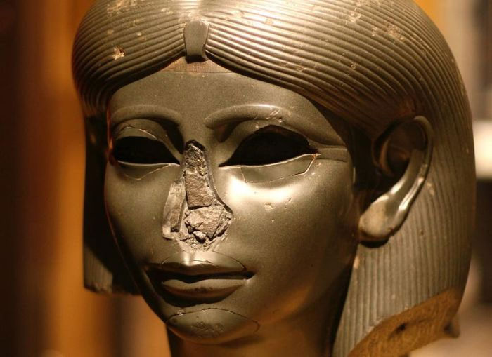 Neferusobek - Nữ pharaoh đầu tiên của Ai Cập cổ đại