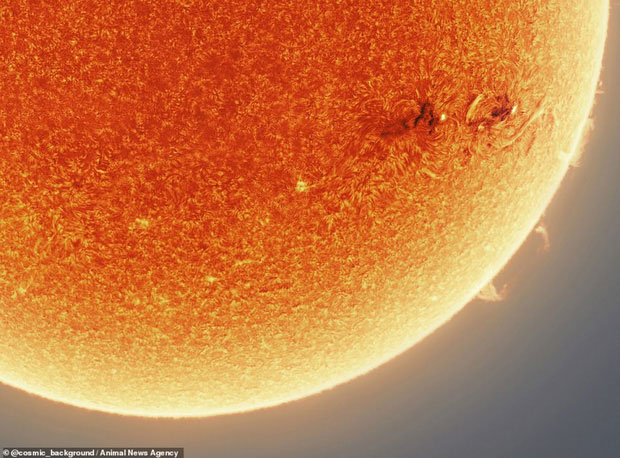 Ngắm bức ảnh rõ nét nhất từ trước đến nay về Mặt trời, kết hợp từ 150.000 bức ảnh riêng lẻ