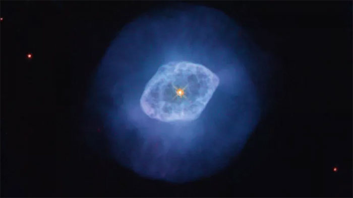Ngắm hình ảnh kỳ bí của đám mây khí xâm lấn không gian từ kính viễn vọng không gian Hubble