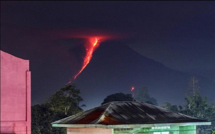 Ngắm nhìn những ngọn núi lửa đang hoạt động trên khắp thế giới