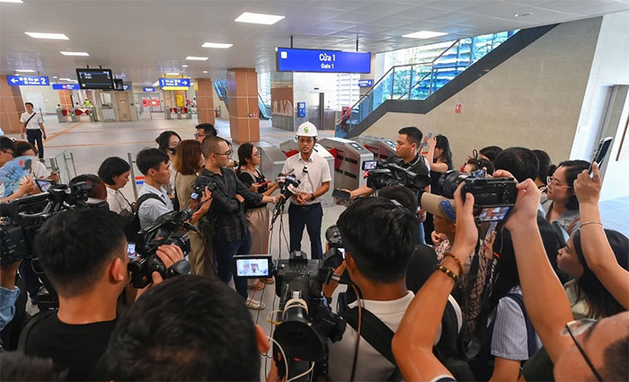 Ngắm tuyến Metro Hà Nội trị giá 35.000 tỷ đồng trước ngày vận hành