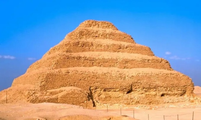 Người Ai Cập cổ đại có thể dùng thang thủy lực để xây kim tự tháp