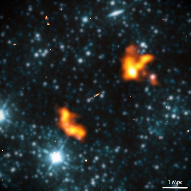 Nguồn gốc của thiên hà lớn nhất từng được phát hiện