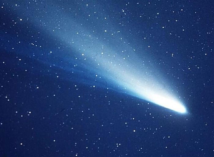 Nguồn gốc và đặc điểm của sao chổi