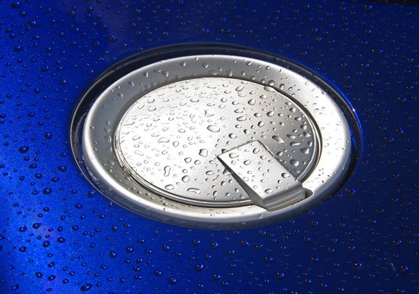 Nguyên nhân và cách xử lý khi bị nước vào bình xăng xe