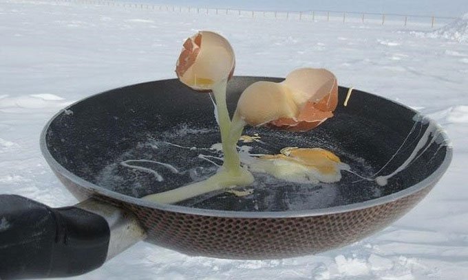 Nhà khoa học chật vật nấu nướng ở vùng cực -70 độ C