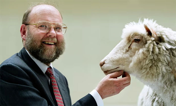 Nhà khoa học tạo ra cừu Dolly qua đời ở tuổi 79
