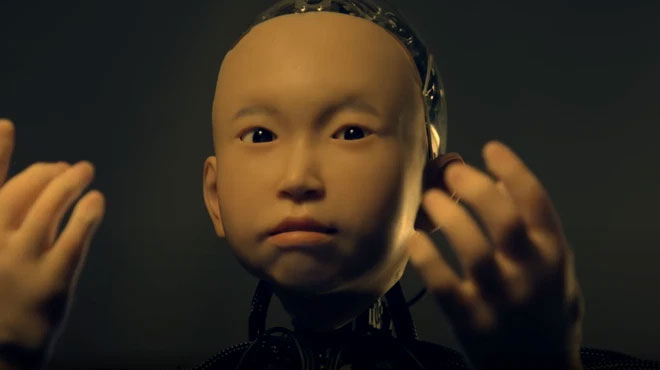 Nhật Bản tạo ra robot trẻ em biết chớp mắt, khuôn mặt có cảm xúc, nhìn vừa hiện đại vừa đáng sợ