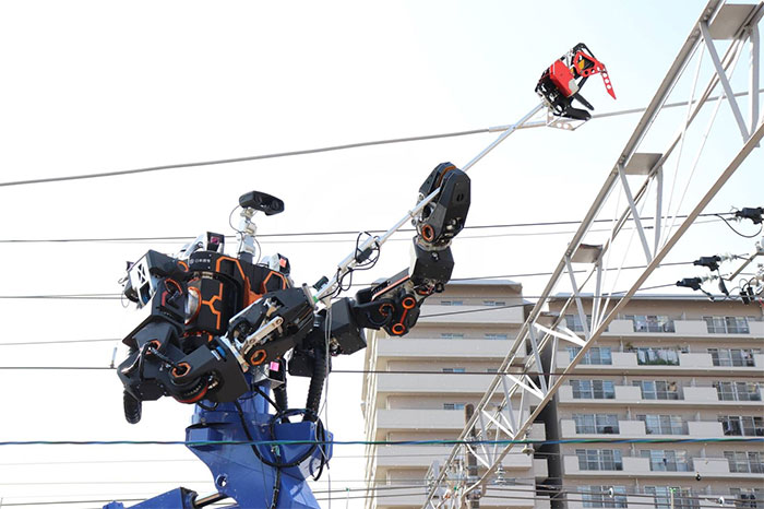 Nhật Bản triển khai robot khổng lồ để bảo trì hệ thống đường sắt