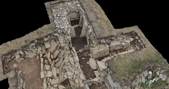 Những quả cầu bí ẩn trong lăng mộ thời kỳ đồ đá mới ở Scotland