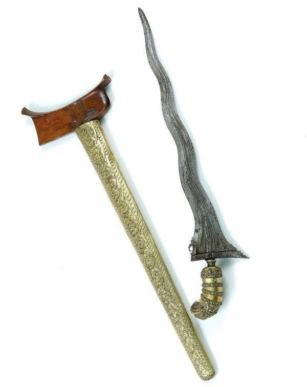 Những thanh kiếm có hình dạng kỳ quặc từng được sử dụng trên chiến trường