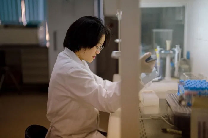Nữ khoa học gia Việt Nam truy tìm bí ẩn gene người