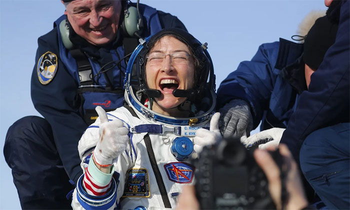 Nữ phi hành gia NASA lập kỷ lục làm việc lâu nhất trên vũ trụ là ai?