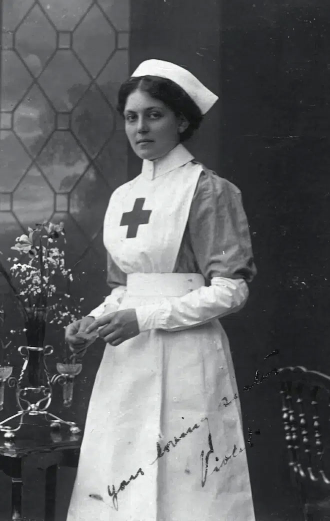 Nữ y tá này đã sống sót sau cả 3 vụ đắm tàu lịch sử, bao gồm cả Titanic