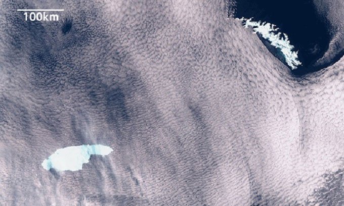 Núi băng trôi lớn nhất thế giới sắp đâm vào hòn đảo Anh