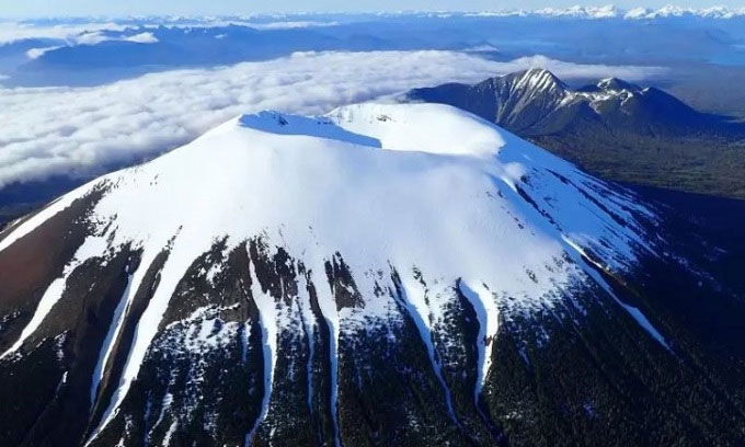 Núi lửa Alaska thức giấc sau 800 năm ngủ yên