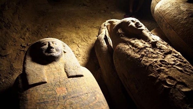 Phát hiện 13 chiếc quan tài Ai Cập có niên đại hơn 2.500 năm